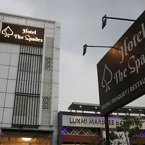 Hotel The Spades, Zirakpur