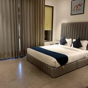 Hotel Carnival, Zirakpur