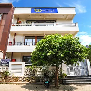 Fabhotel Aaradhya Residency India